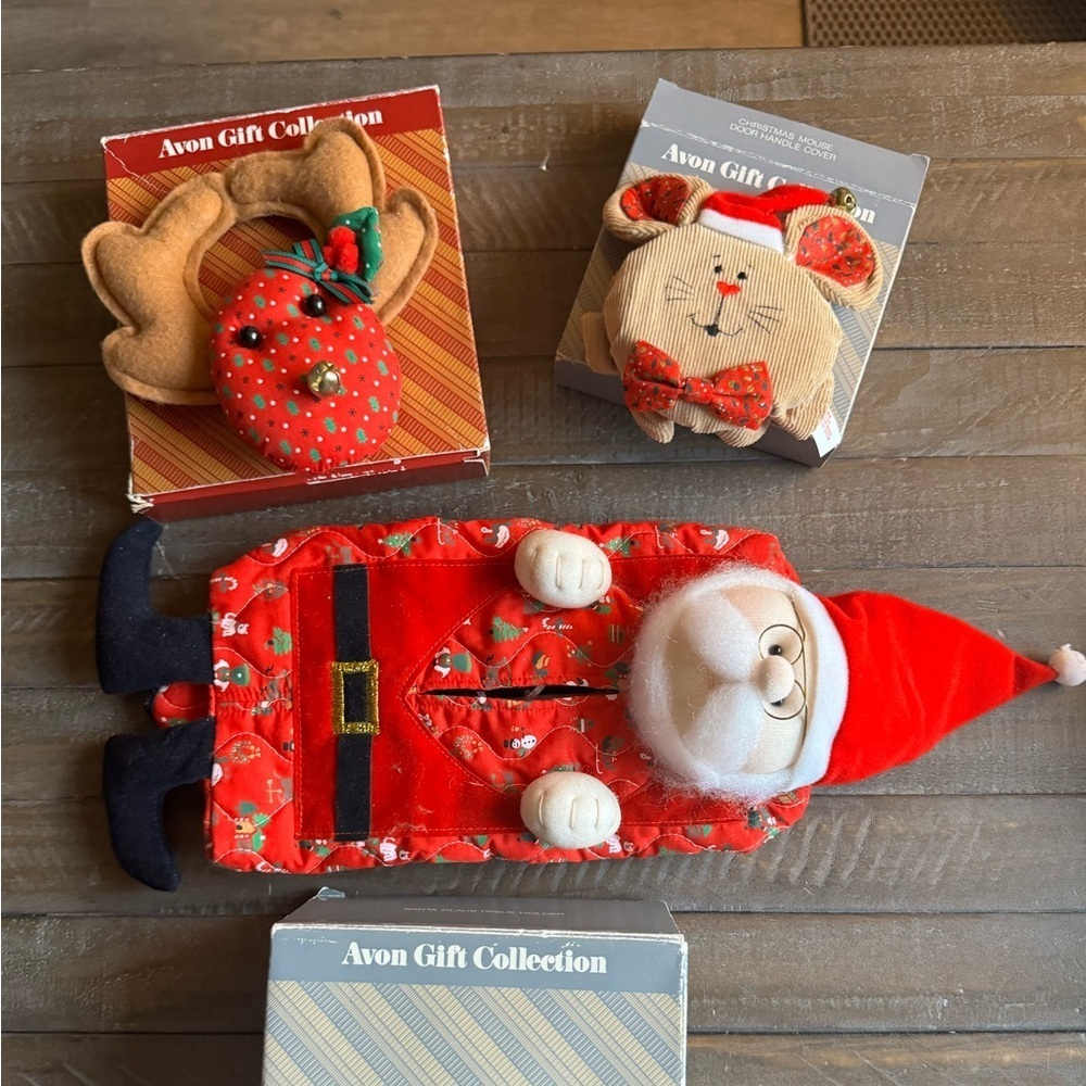 VTG 80s Avon Santa Claus Rectangular Tissue Box and 2 door knob decor